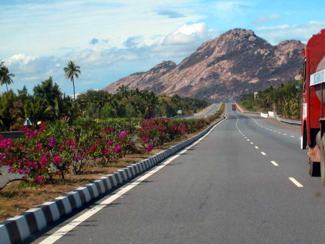 10 Best Road Trips in India for 2014-15 - IndiaVisitOnline - Inspiring
